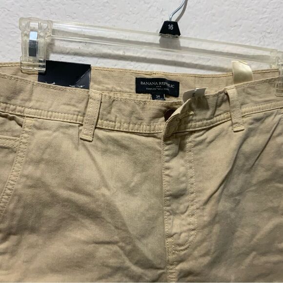 Banana Republic  Men 8-5 Inch  inseam Twill Short Light Stone tan - Picture 4 of 9